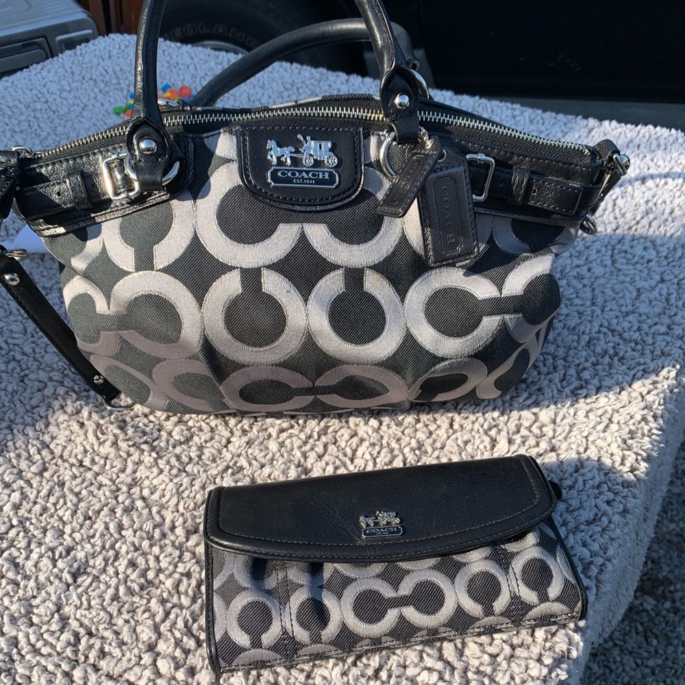 Coach signature bag with wallet and checkbook cover
